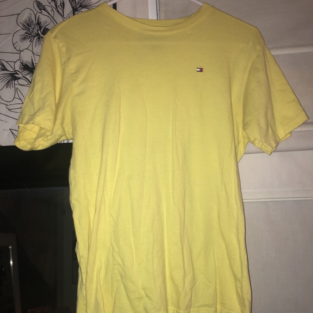 Yellow Tommy Hilfiger t-shirt